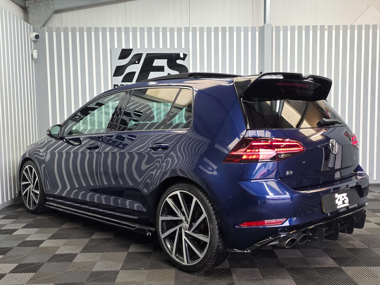 Used Volkswagen Golf 2018 for sale - 76280383: Photo 4