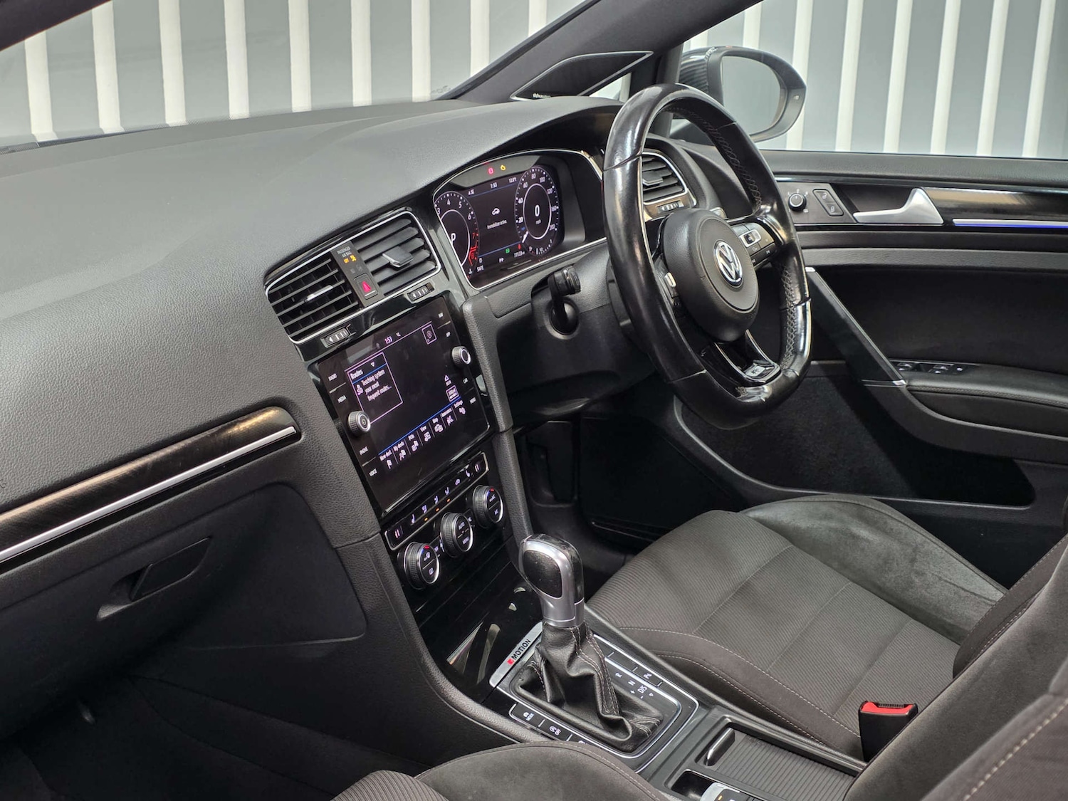 Used Volkswagen Golf 2018 for sale - 76280383: Photo 8