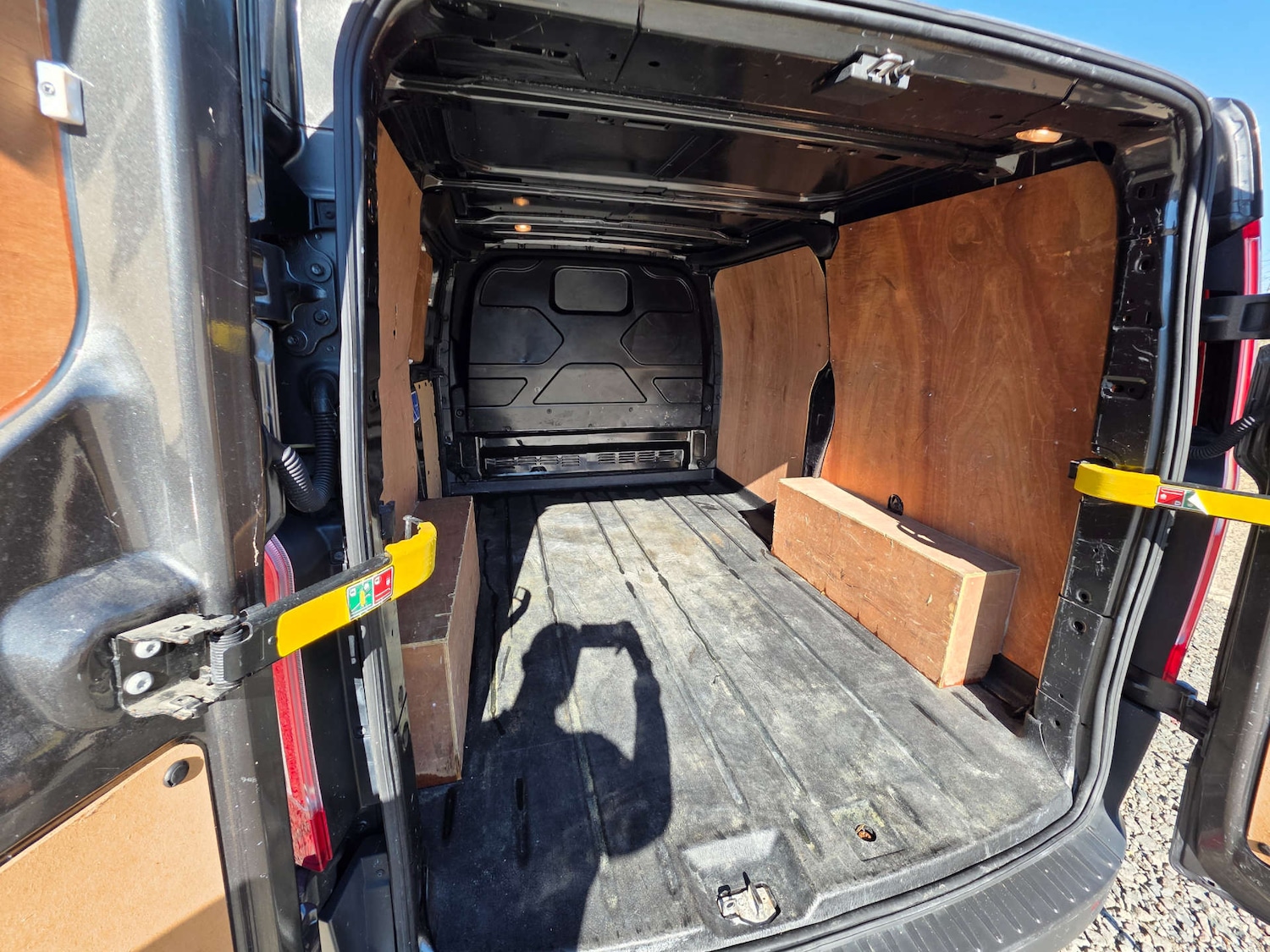 Used Ford Transit Custom 2015 for sale - 77934055: Photo 30