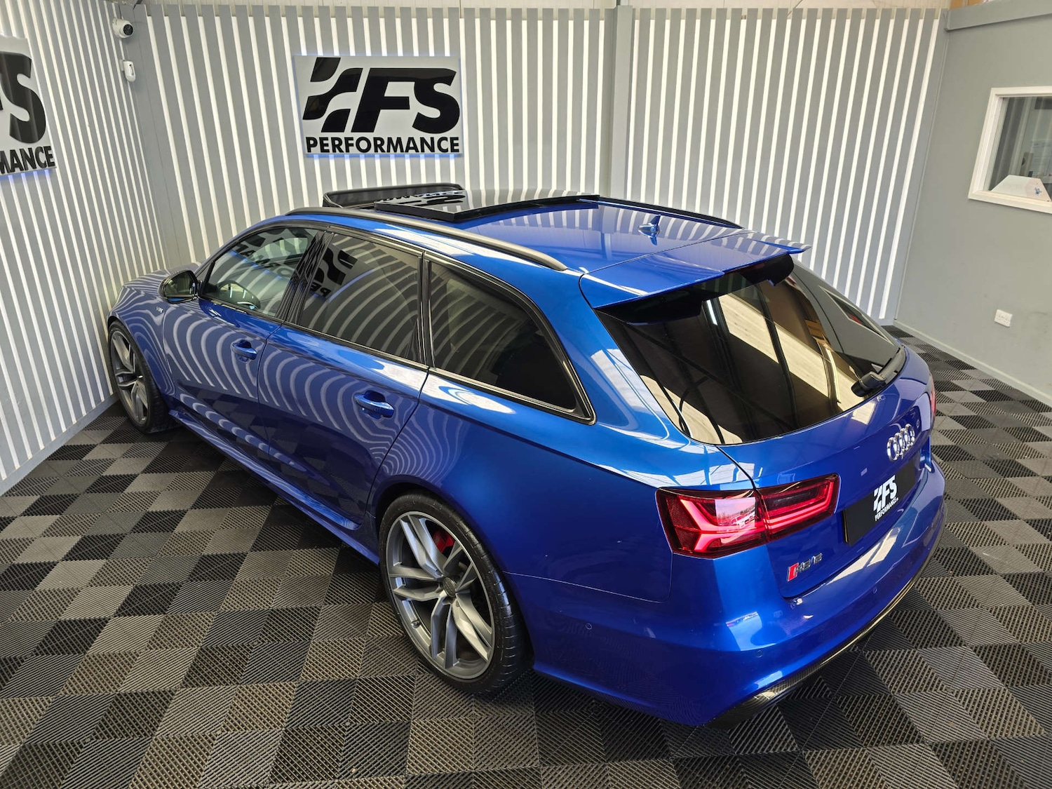 Used Audi RS6 2015 for sale - 76973922: Photo 15