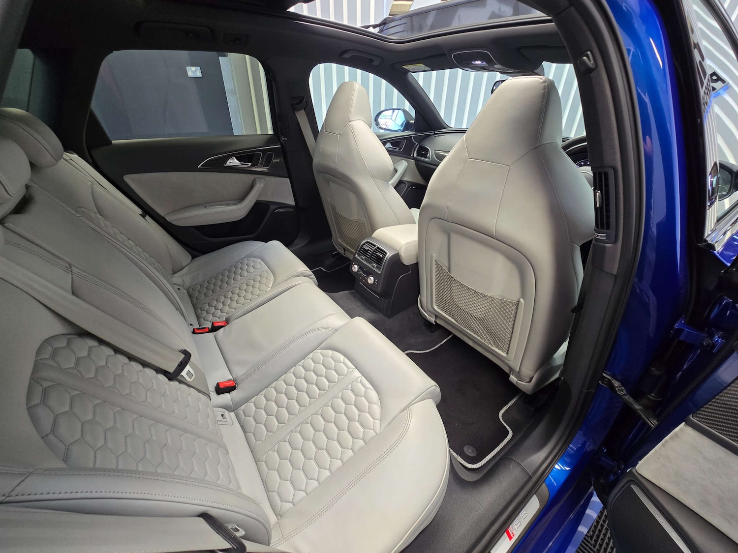 Used Audi RS6 2015 for sale - 76973922: Photo 18