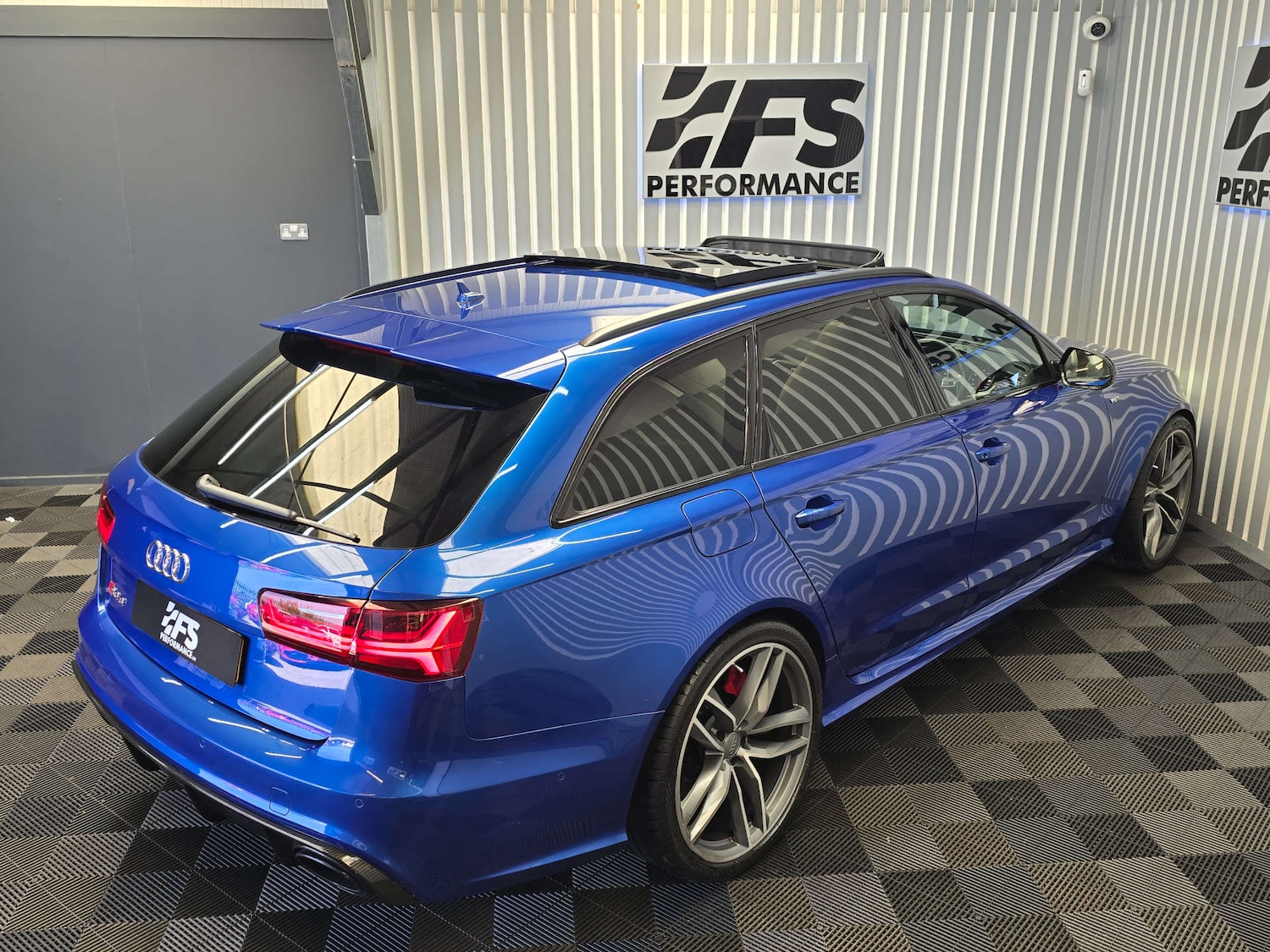 Used Audi RS6 2015 for sale - 76973922: Photo 49