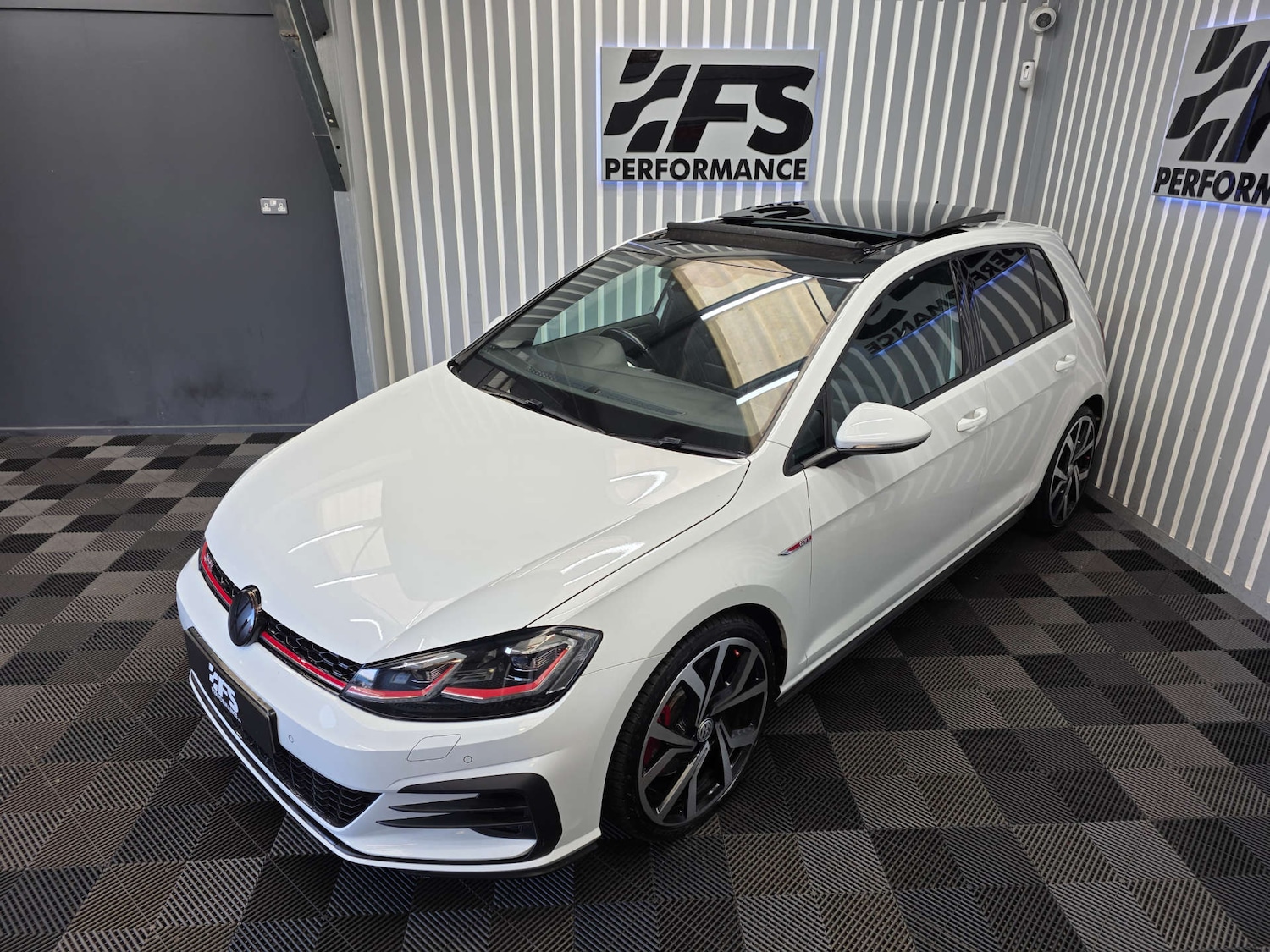 Used Volkswagen Golf 2018 for sale - 76601726: Photo 16
