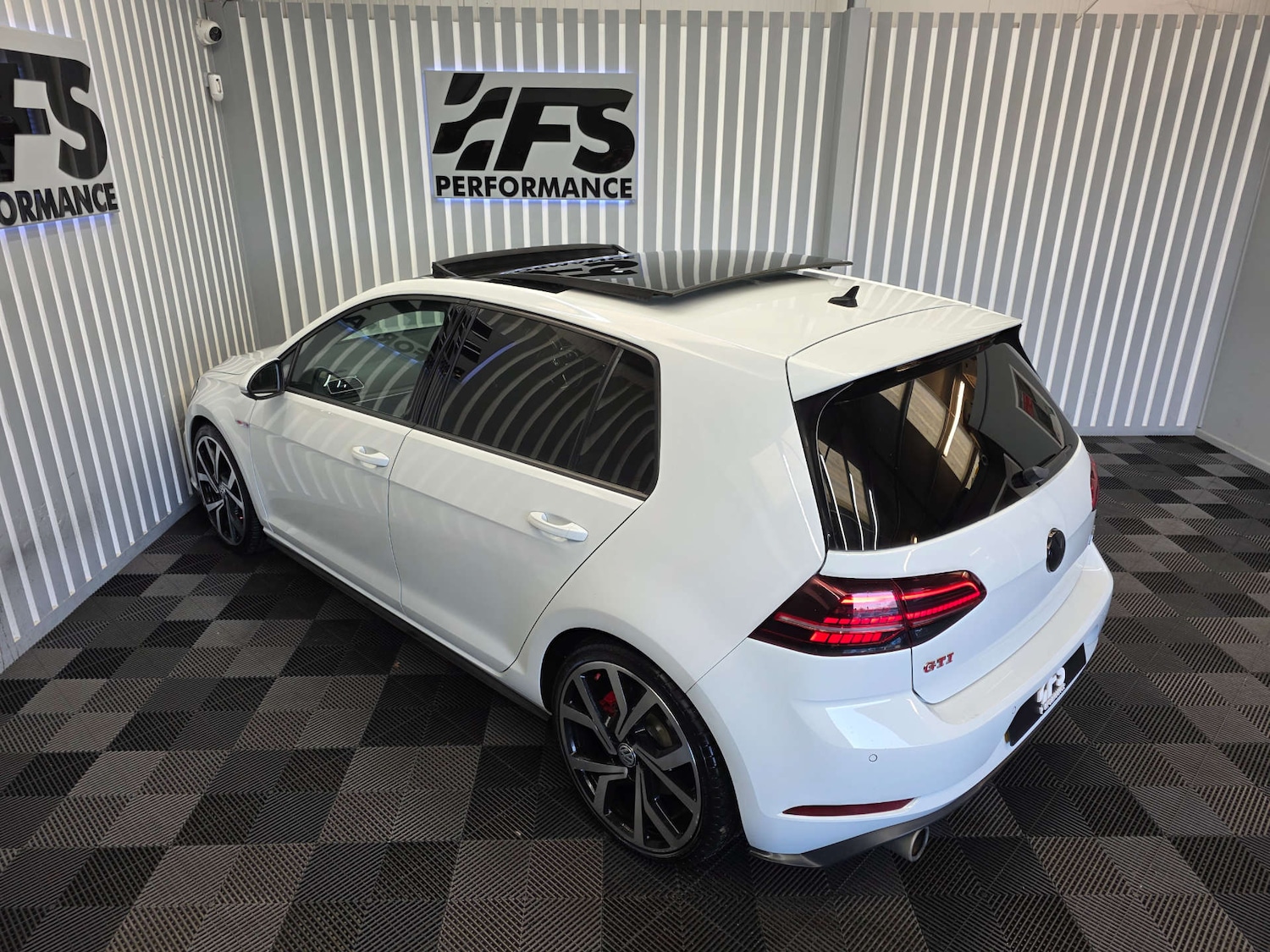 Used Volkswagen Golf 2018 for sale - 76601726: Photo 17