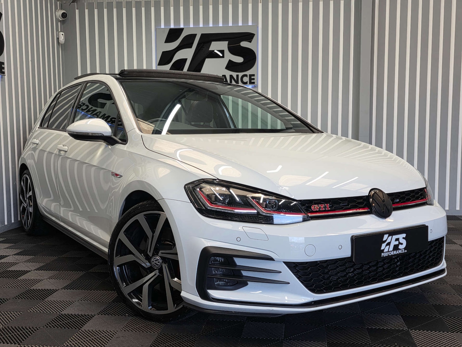 Used Volkswagen Golf 2018 for sale - 76601726: Photo 31