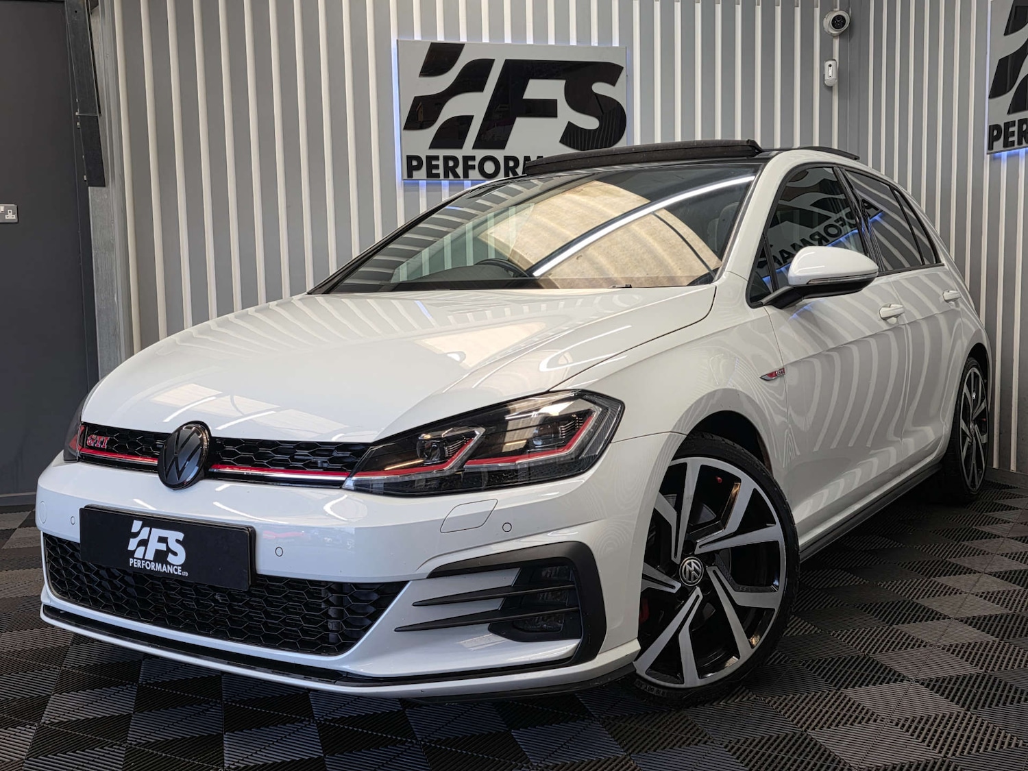 Used Volkswagen Golf 2018 for sale - 76601726: Photo 33