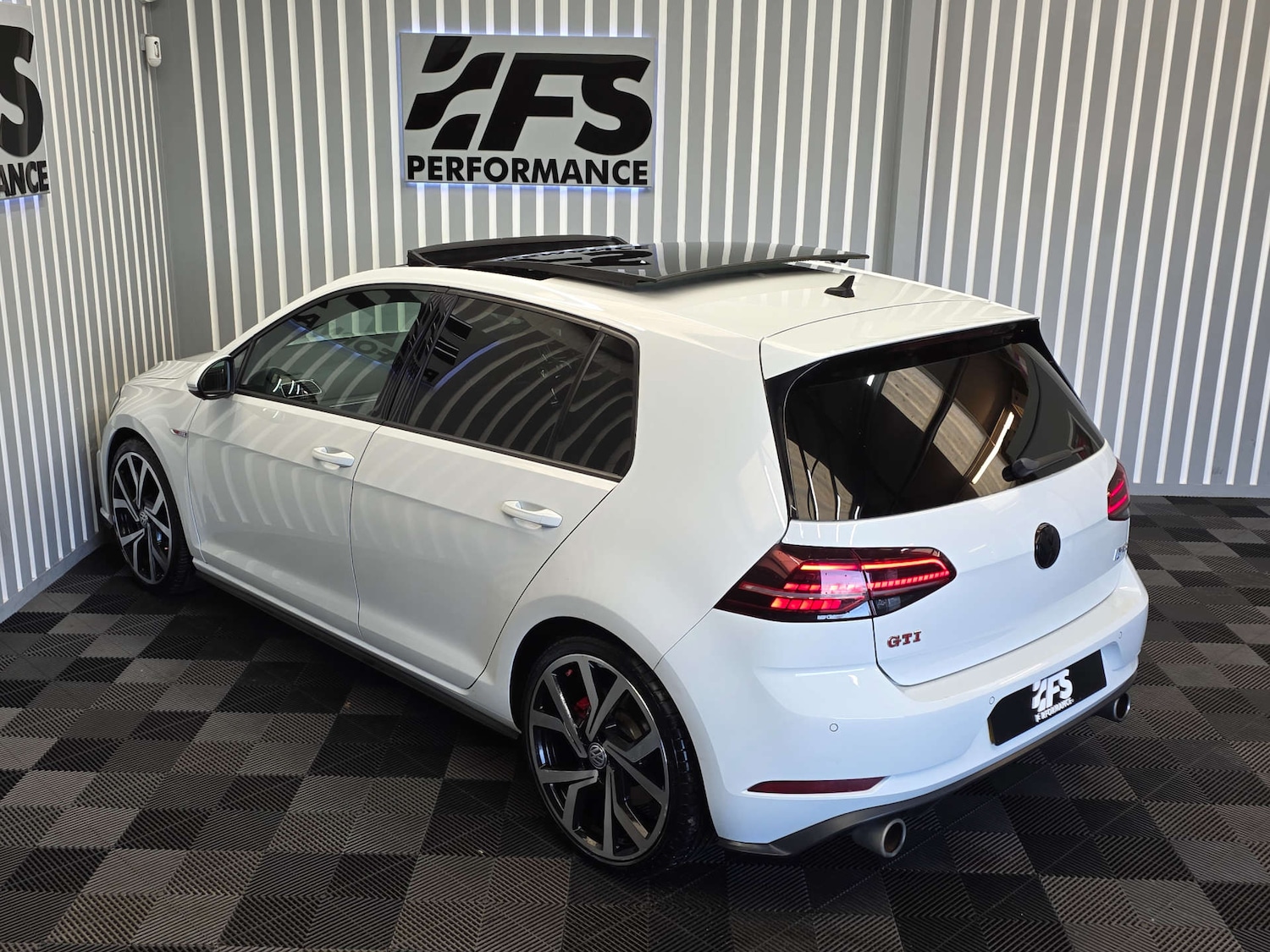 Used Volkswagen Golf 2018 for sale - 76601726: Photo 40