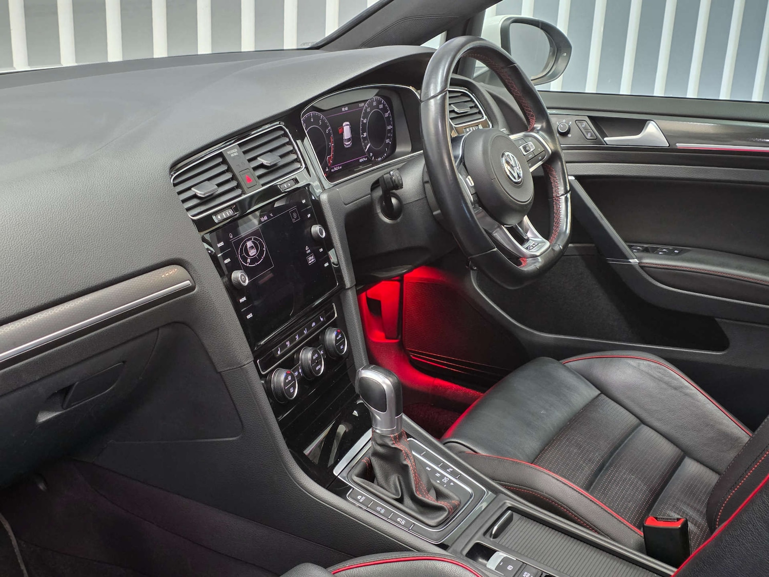 Used Volkswagen Golf 2018 for sale - 76601726: Photo 44