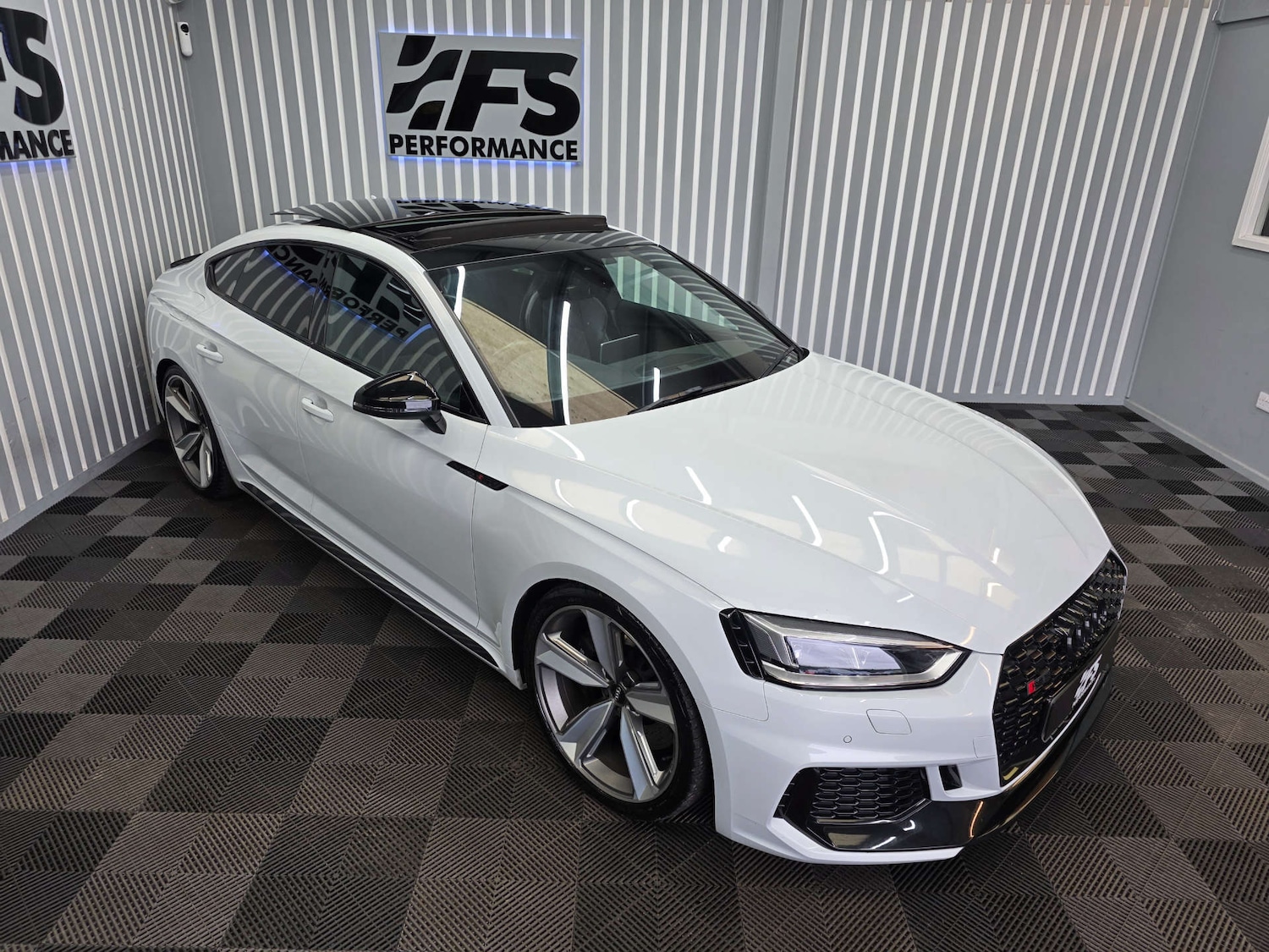 Used Audi RS5 2019 for sale - 77647617: Photo 15