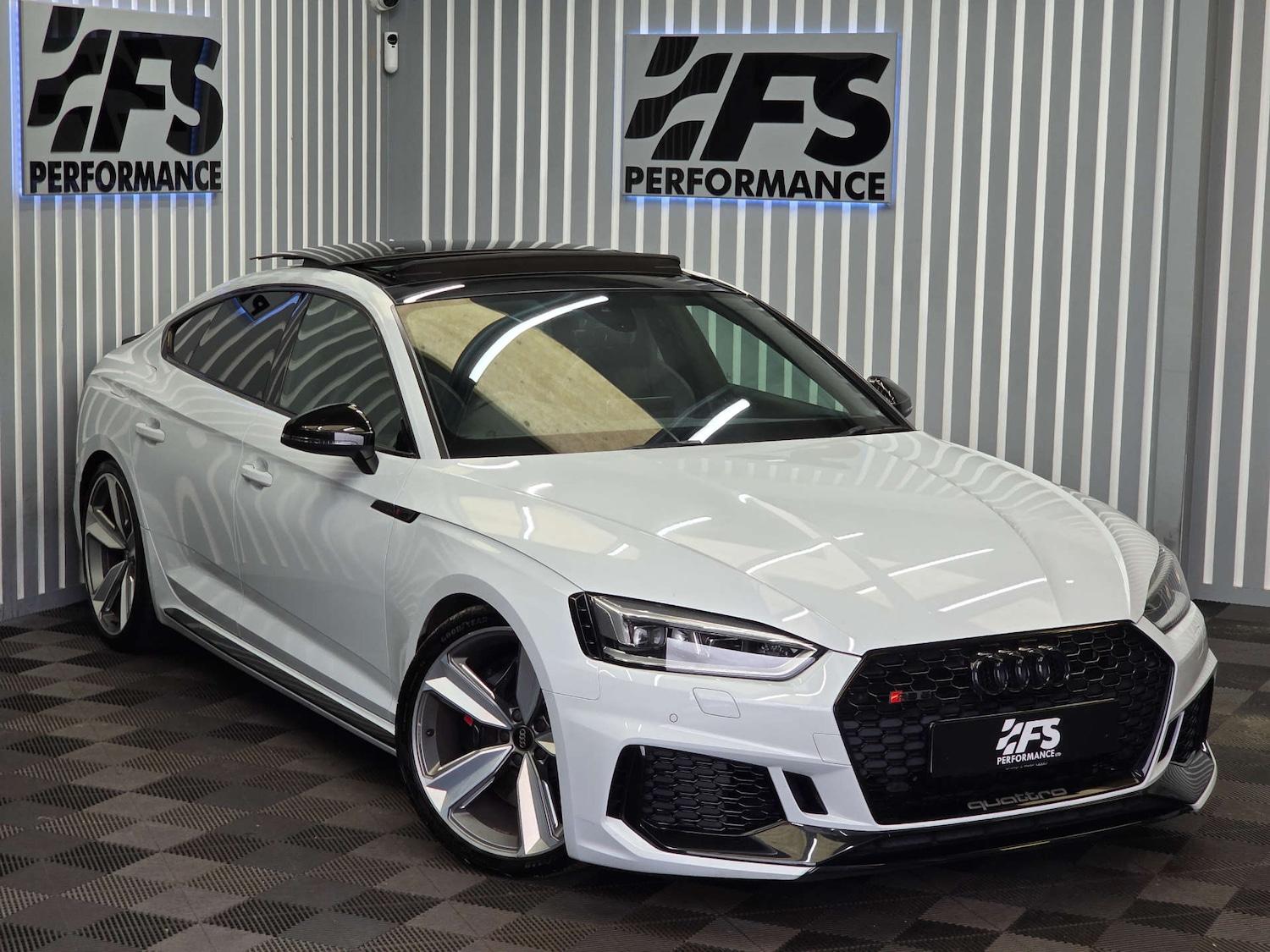 Used Audi RS5 2019 for sale - 77647617: Photo 47