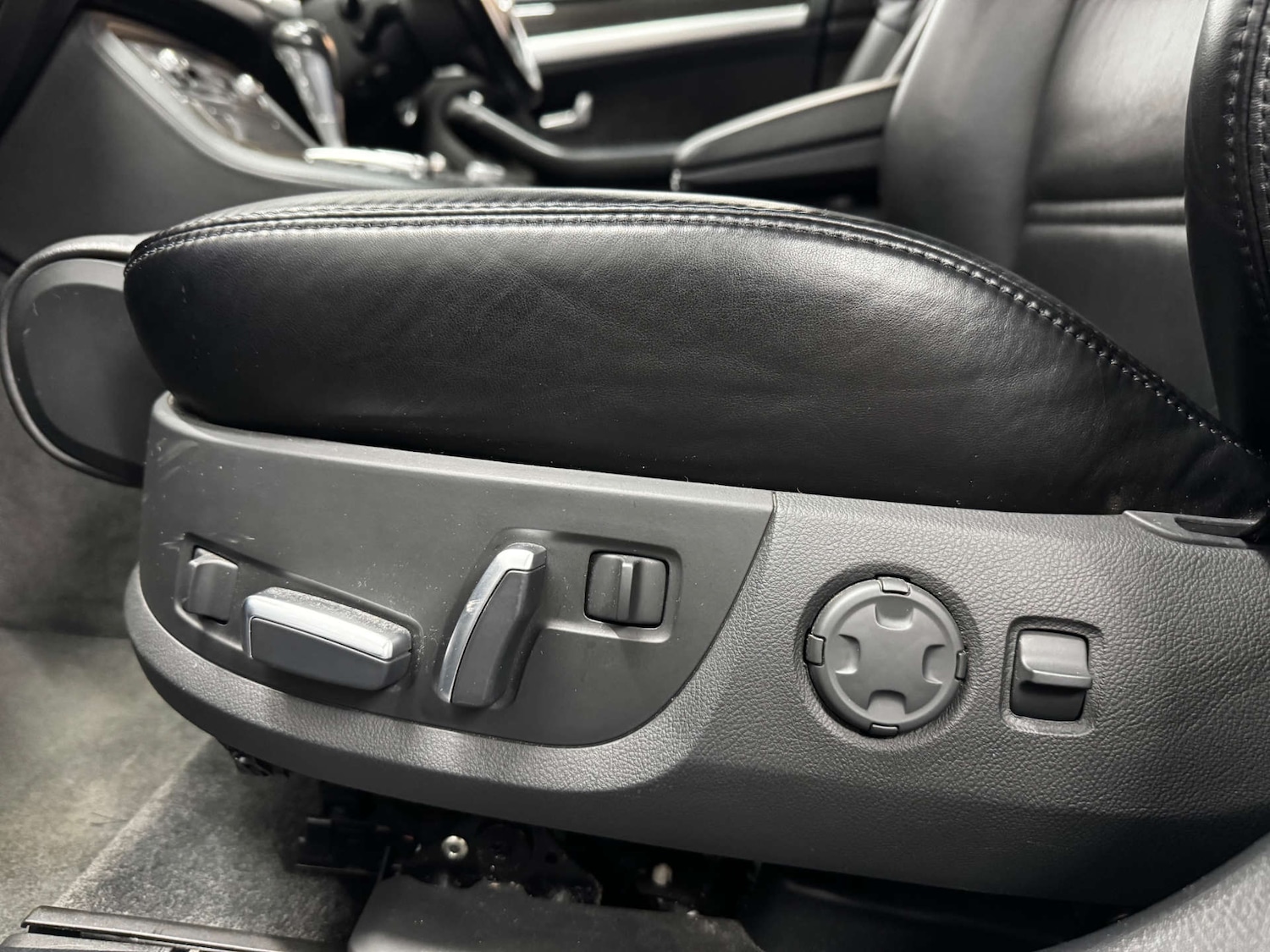 Used Audi A8 2009 for sale - 78064650: Photo 25