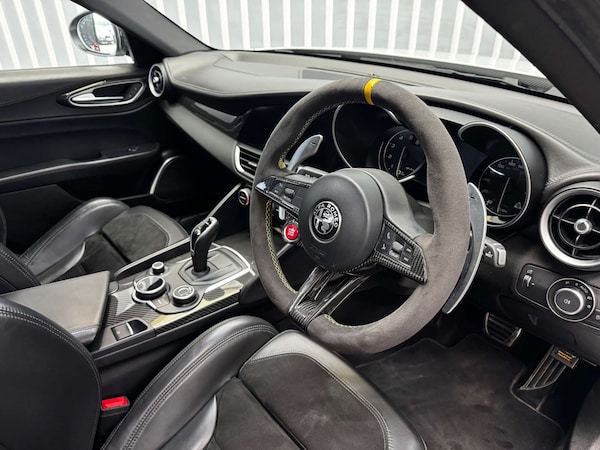 Used Alfa Romeo Giulia 2017 for sale - 76345032: Photo 11
