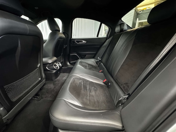 Used Alfa Romeo Giulia 2017 for sale - 76345032: Photo 35