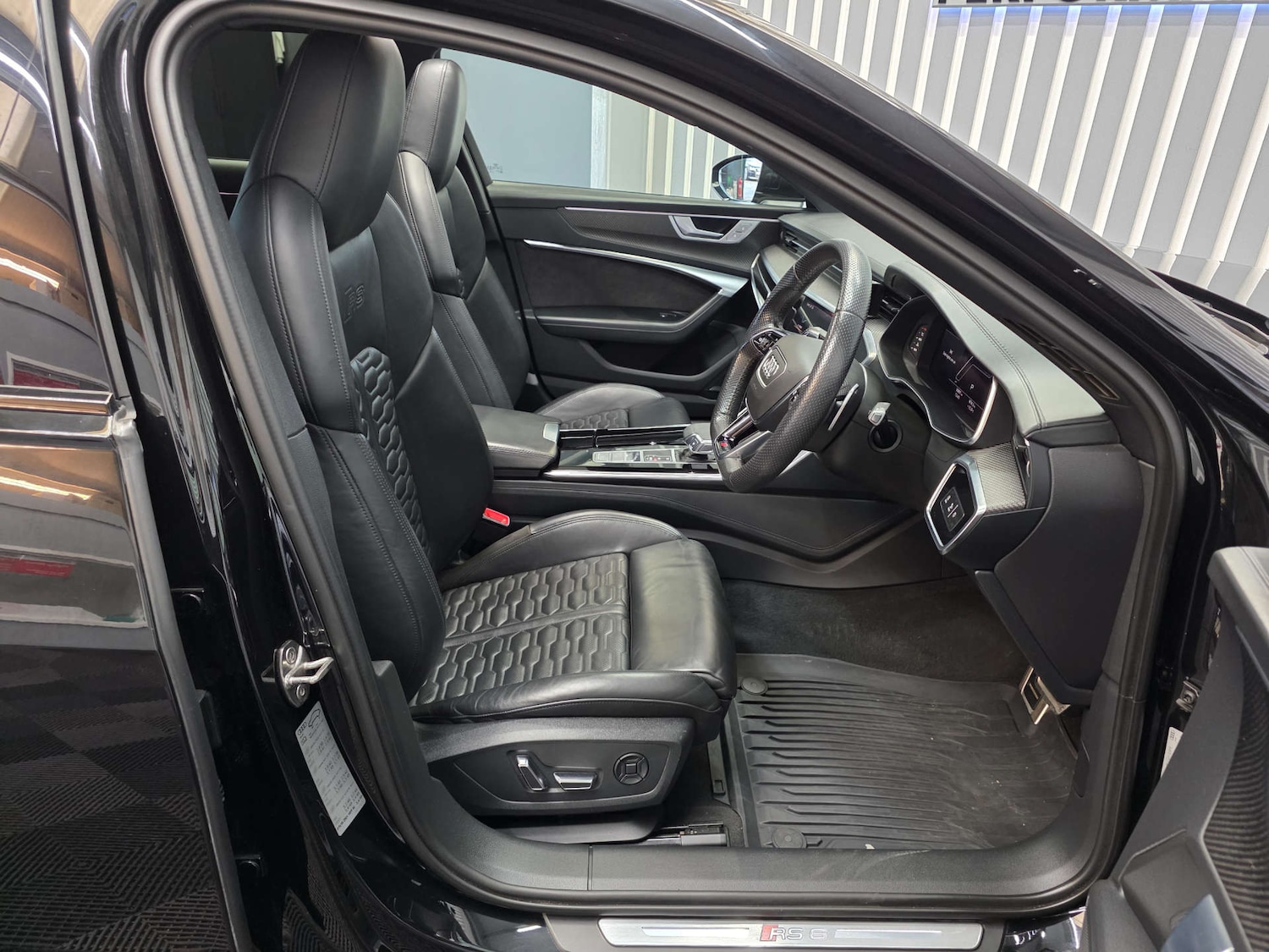 Used Audi RS6 2020 for sale - 76571364: Photo 21