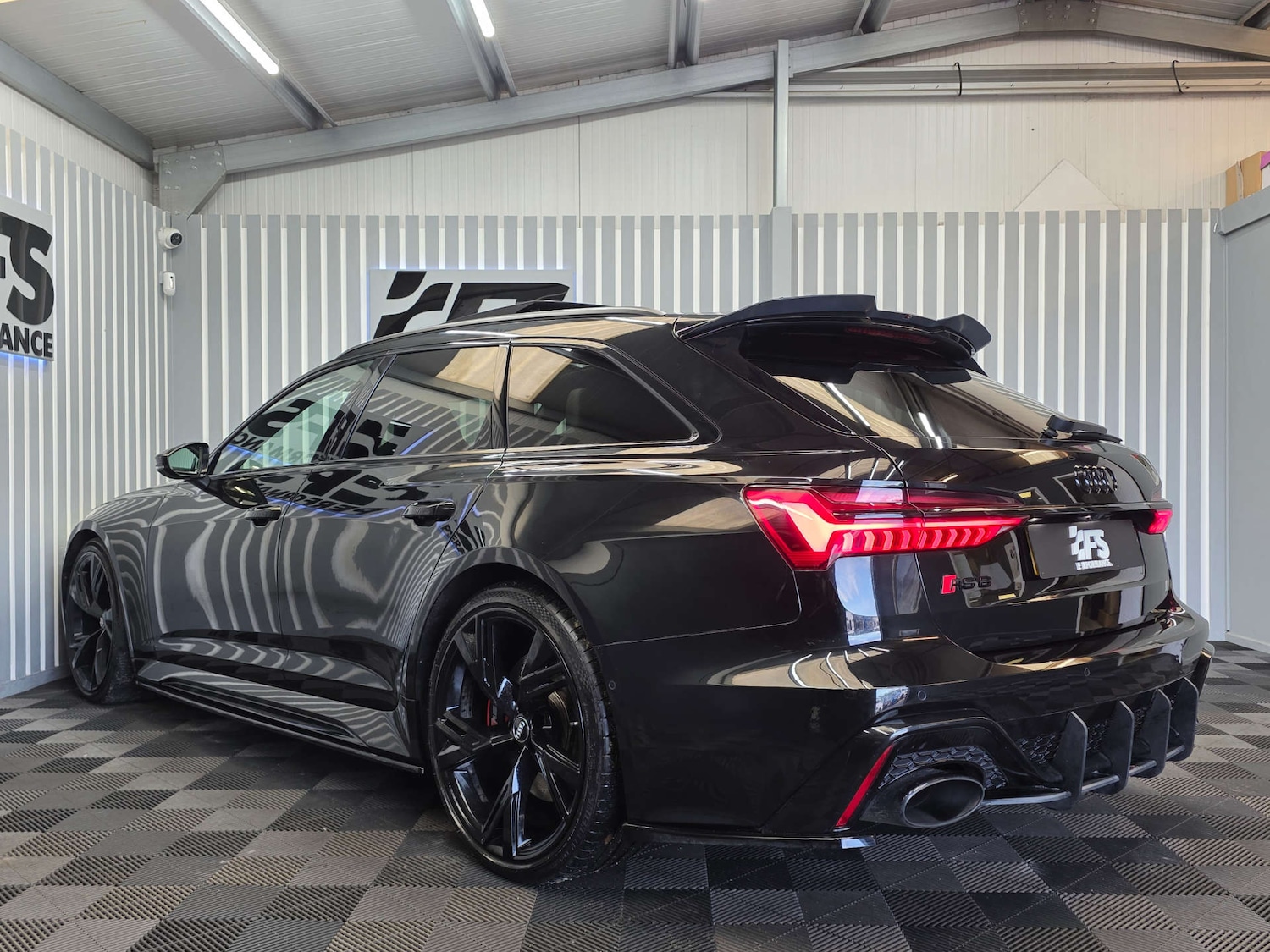 Used Audi RS6 2020 for sale - 76571364: Photo 4