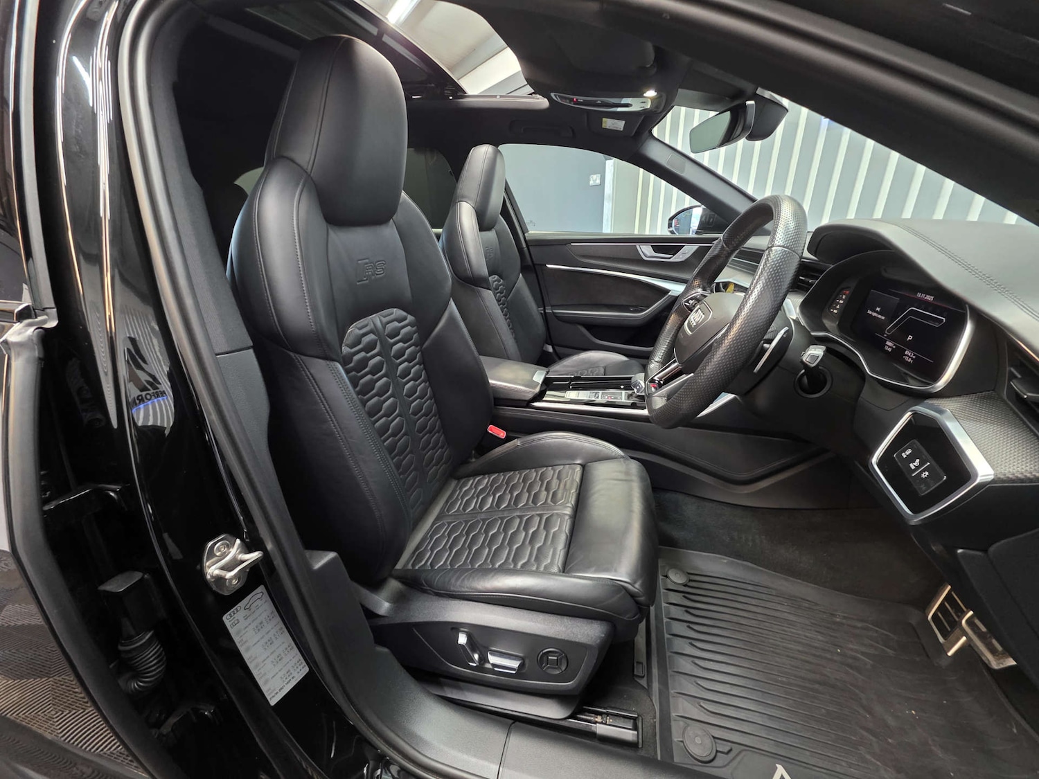 Used Audi RS6 2020 for sale - 76571364: Photo 7