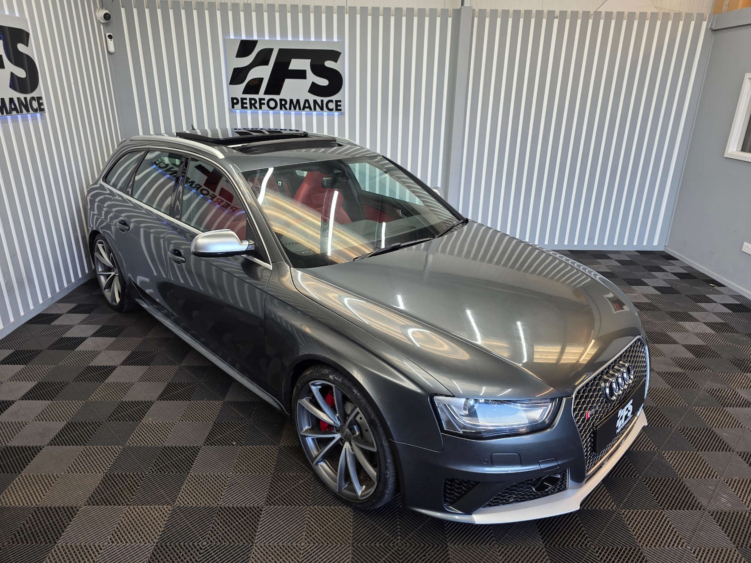 Used Audi RS4 2014 for sale - 77437610: Photo 16