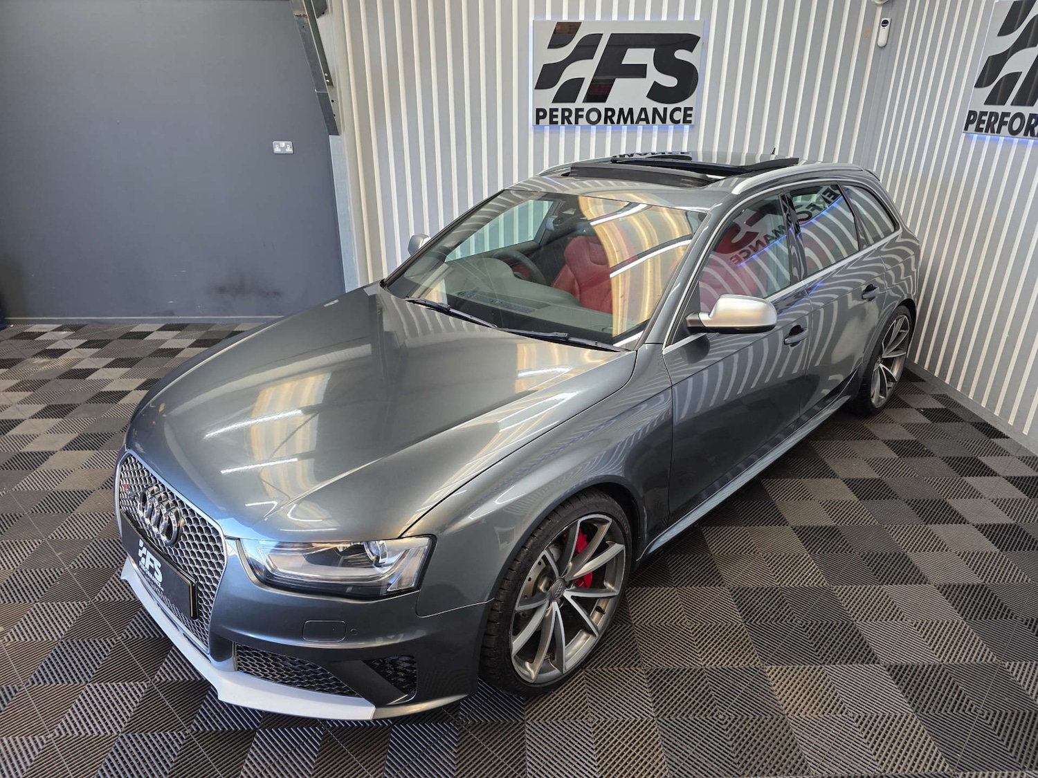 Used Audi RS4 2014 for sale - 77437610: Photo 18