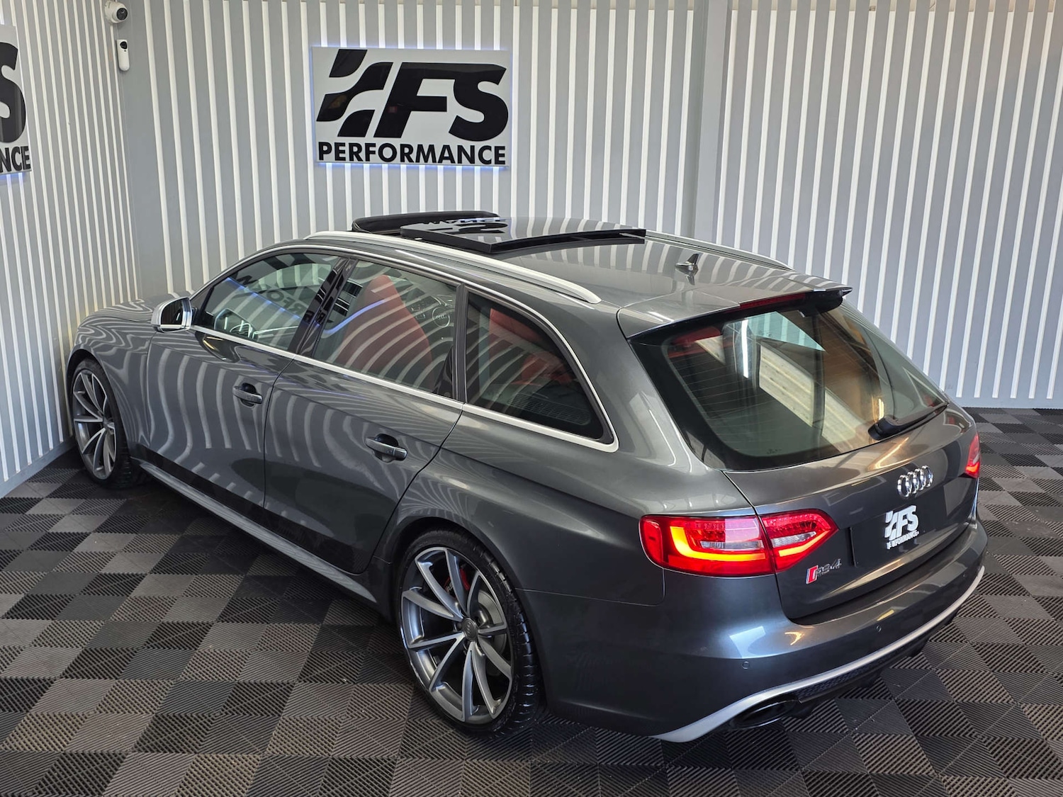 Used Audi RS4 2014 for sale - 77437610: Photo 44
