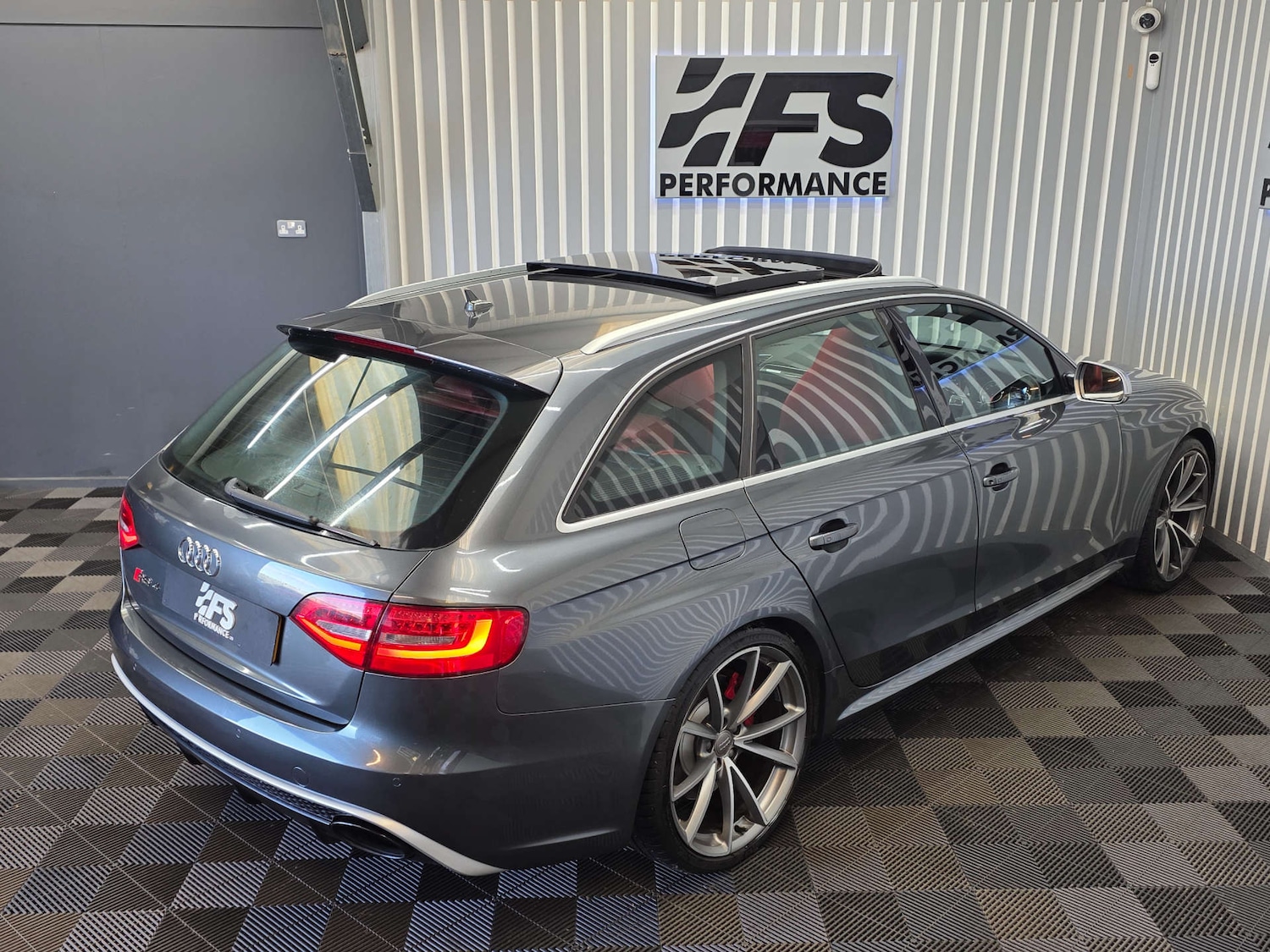 Used Audi RS4 2014 for sale - 77437610: Photo 46