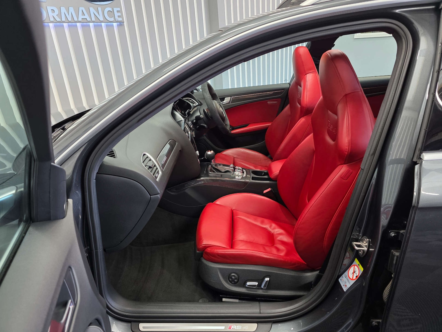 Used Audi RS4 2014 for sale - 77437610: Photo 49