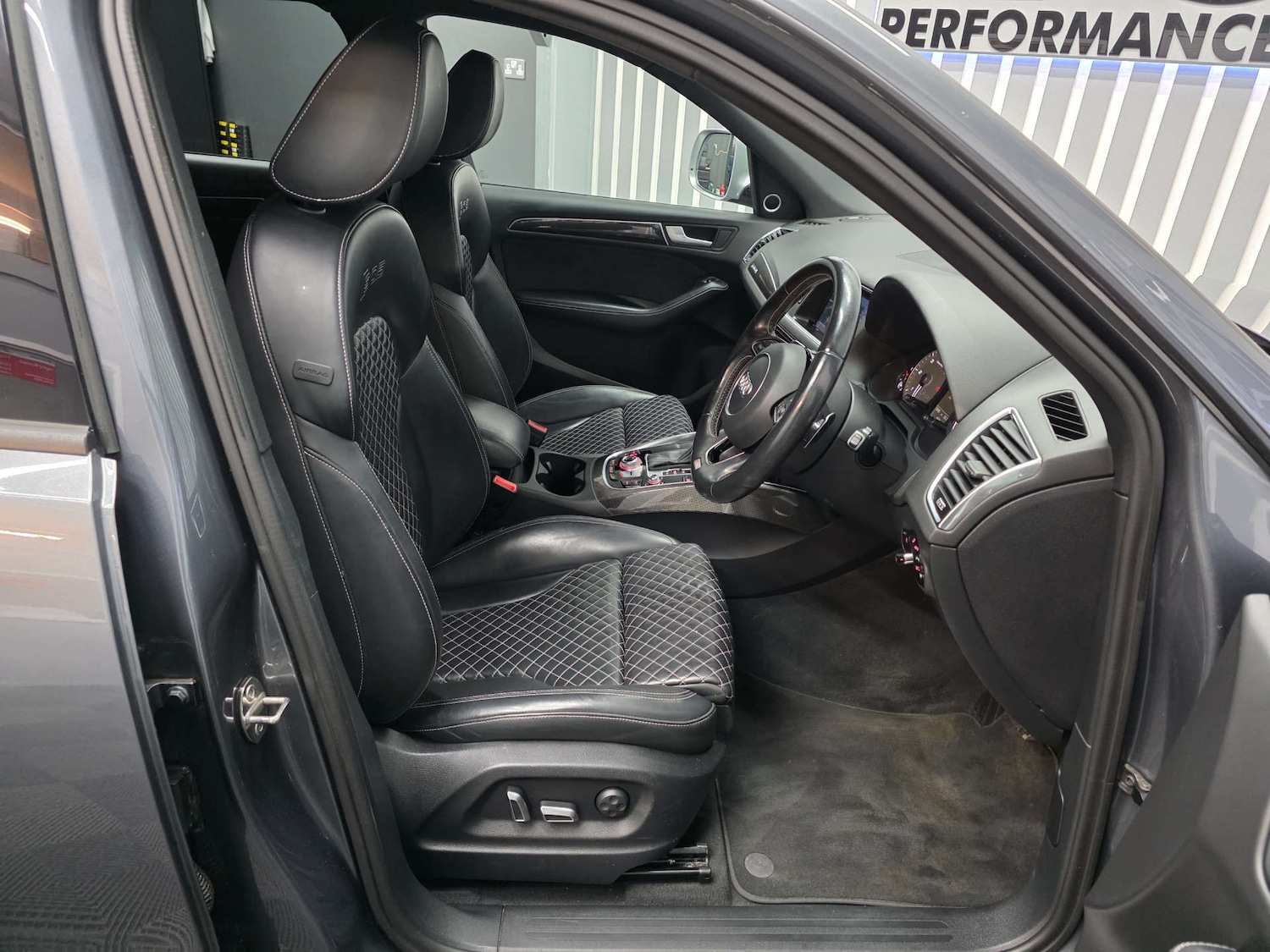 Used Audi SQ5 2015 for sale - 76698001: Photo 19