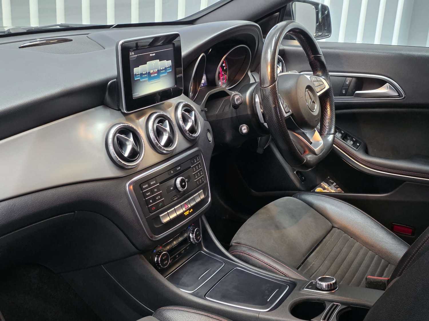 Used Mercedes-Benz CLA 2016 for sale - 76595810: Photo 21