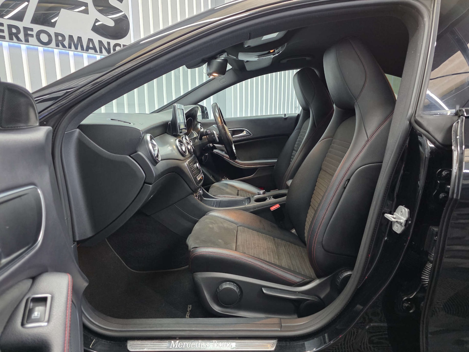 Used Mercedes-Benz CLA 2016 for sale - 76595810: Photo 37