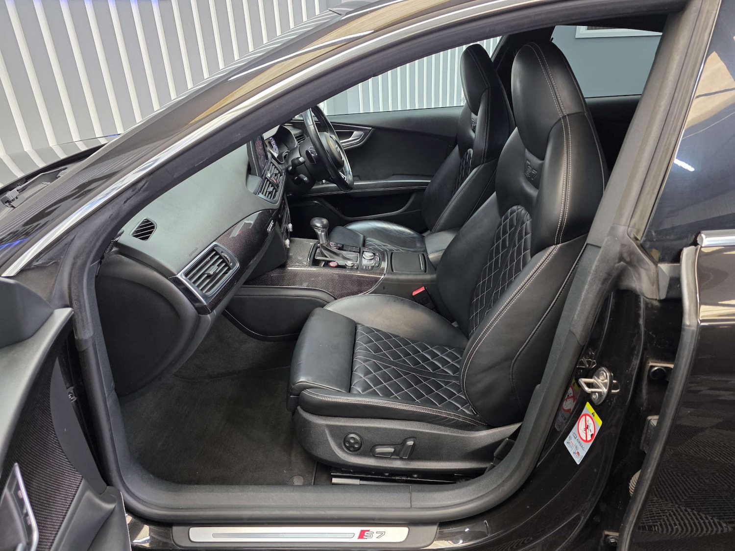 Used Audi S7 2012 for sale - 77991967: Photo 25