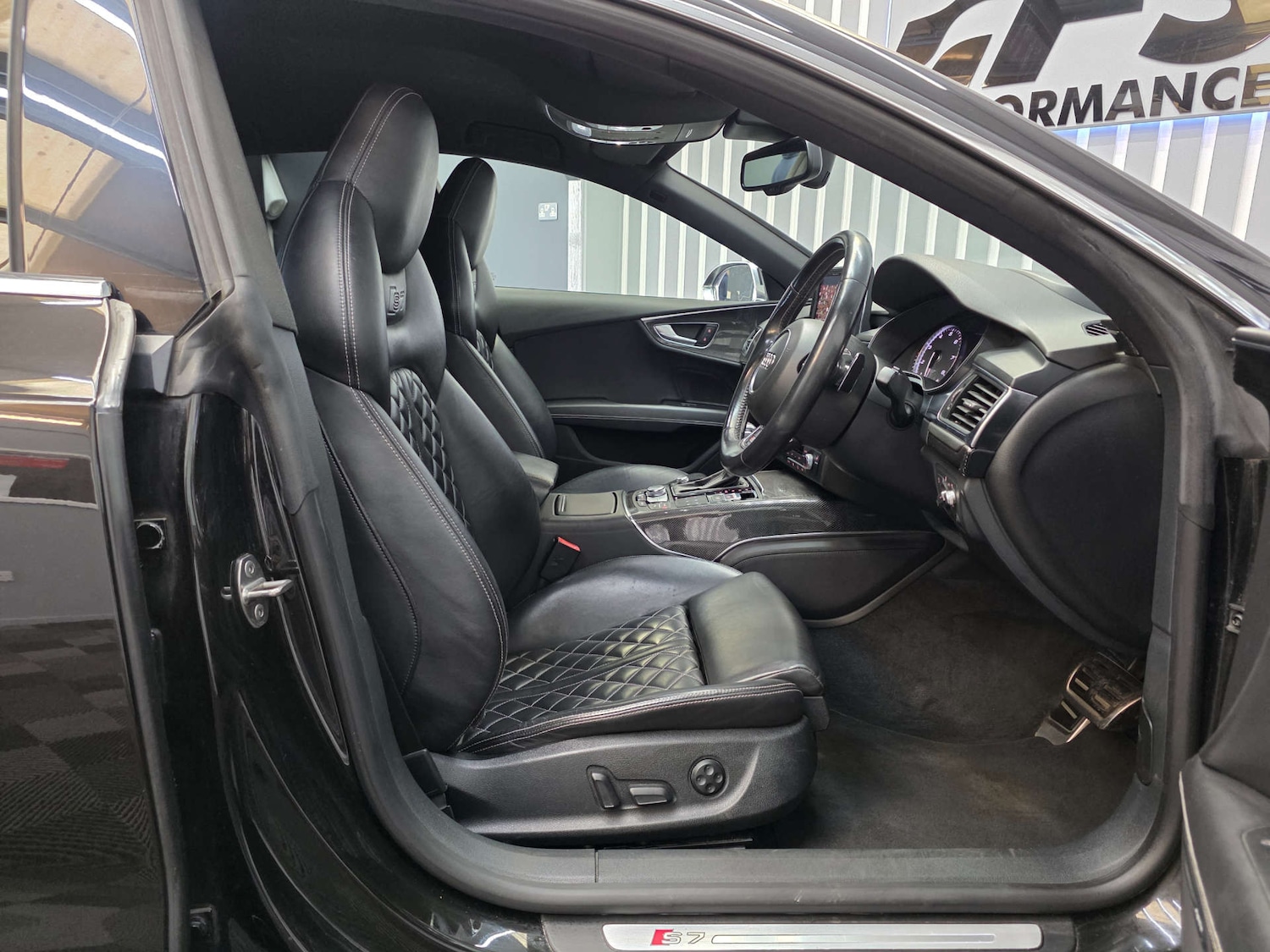 Used Audi S7 2012 for sale - 77991967: Photo 39