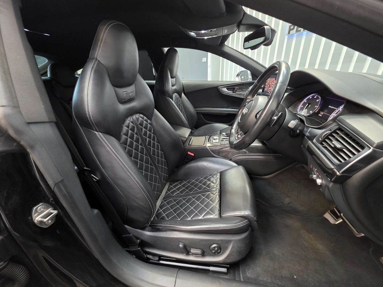 Used Audi S7 2012 for sale - 77991967: Photo 7