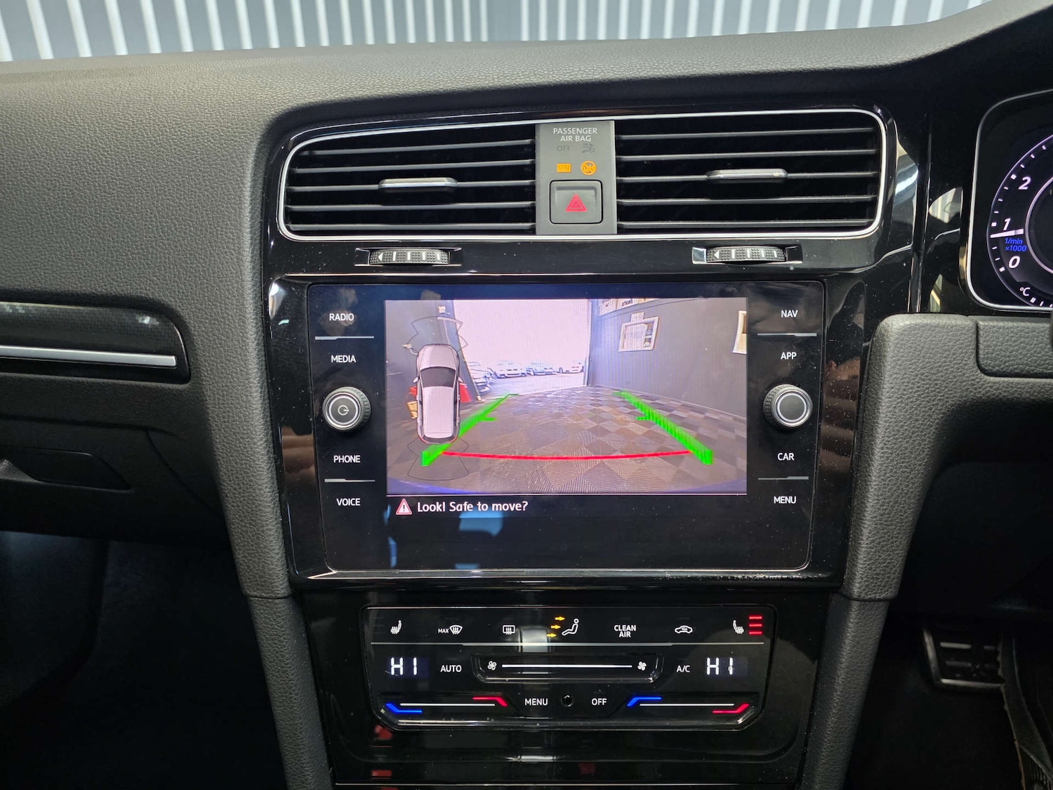 Used Volkswagen Golf 2019 for sale - 76911449: Photo 12