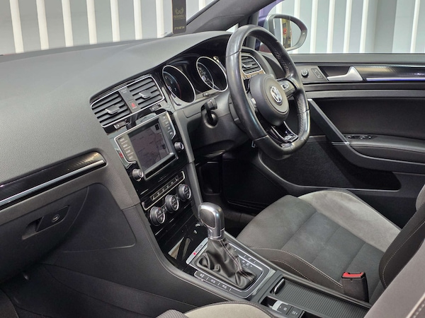 Used Volkswagen Golf 2015 for sale - 75639951: Photo 8