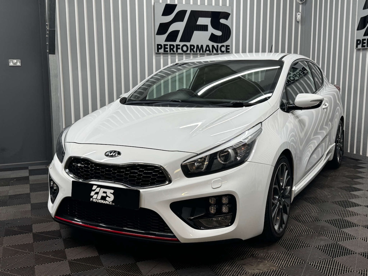 Used Kia Pro Ceed 2015 for sale - 77161964: Photo 23