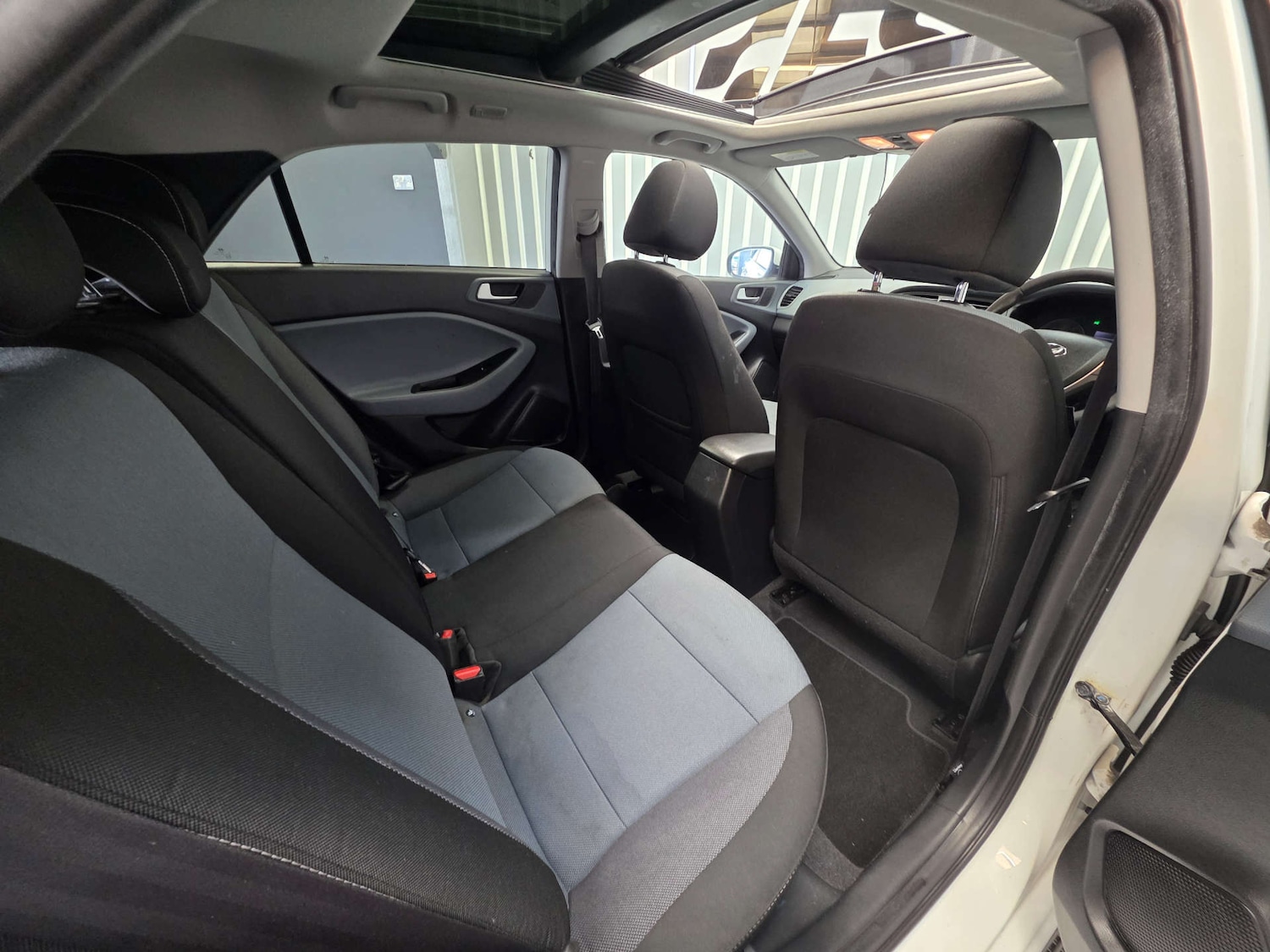 Used Hyundai i20 2015 for sale - 78080662: Photo 18