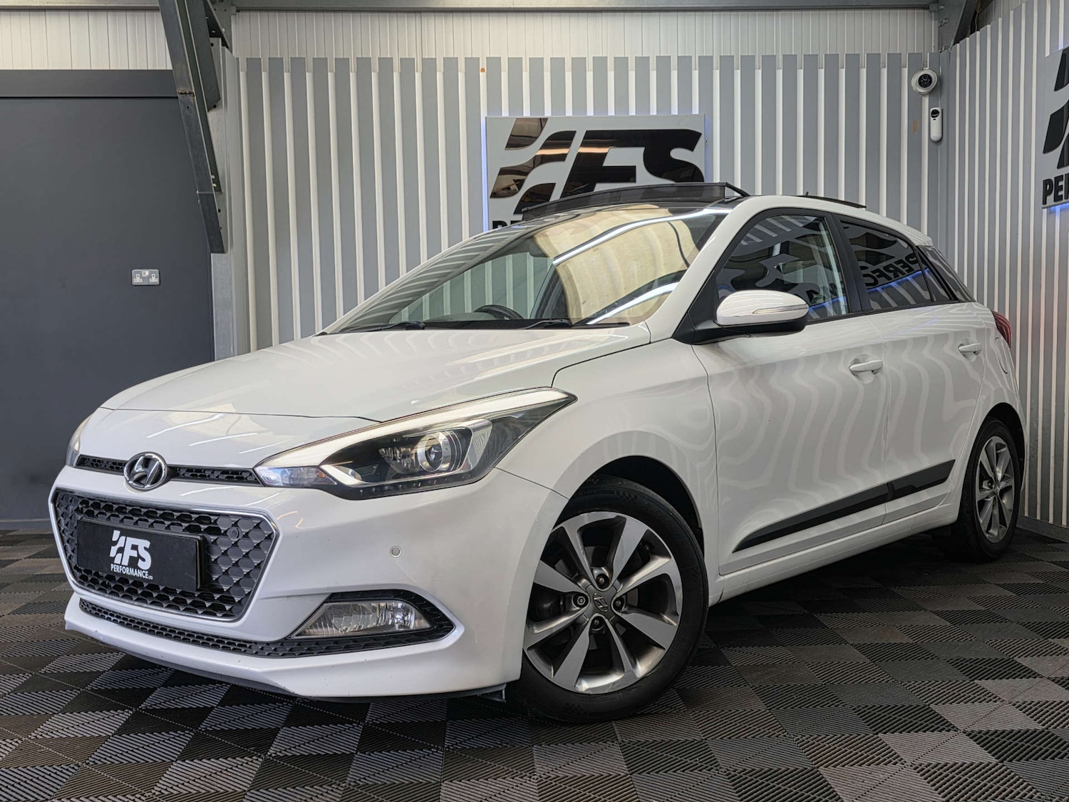 Used Hyundai i20 2015 for sale - 78080662: Photo 3