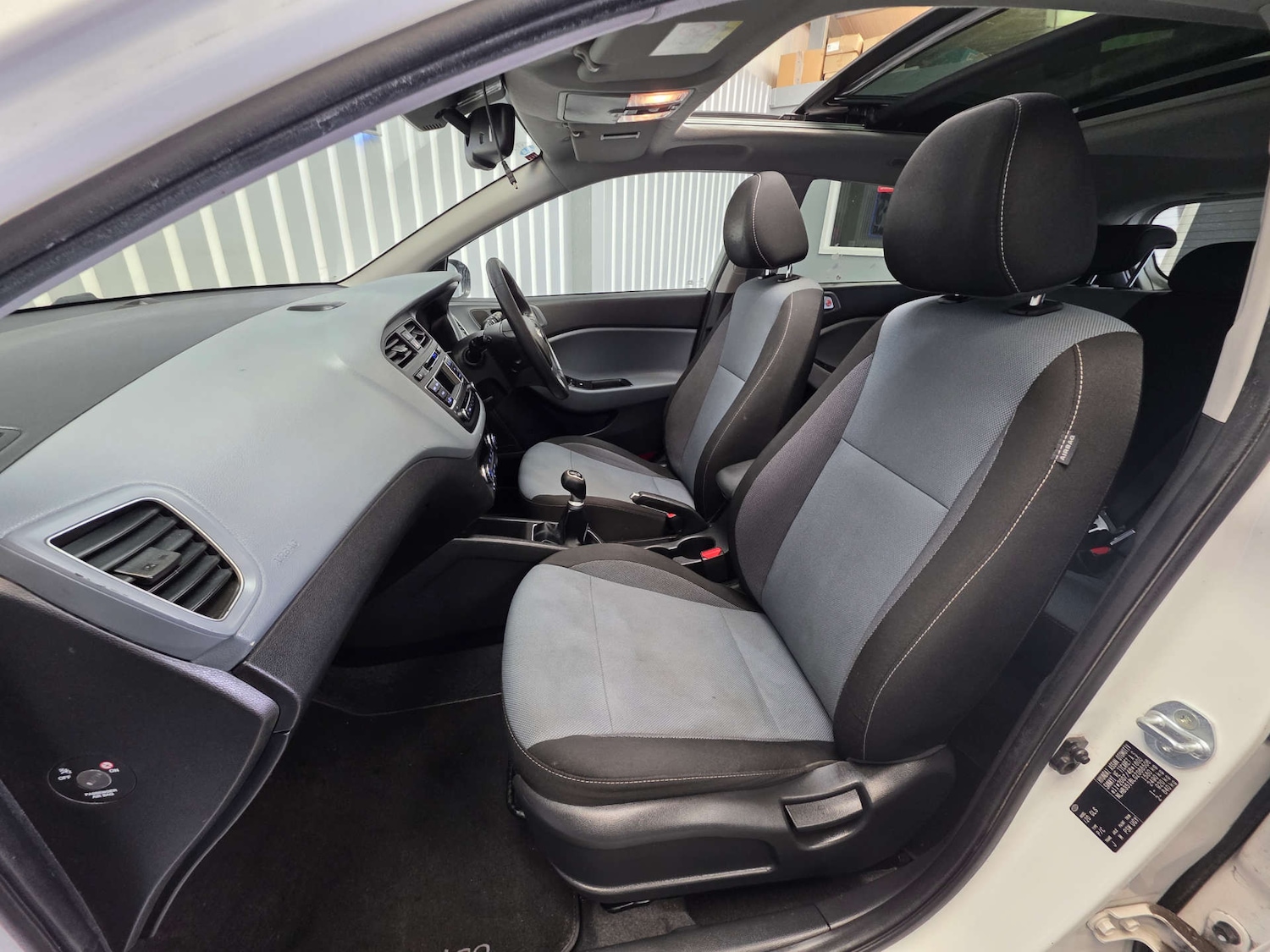 Used Hyundai i20 2015 for sale - 78080662: Photo 9