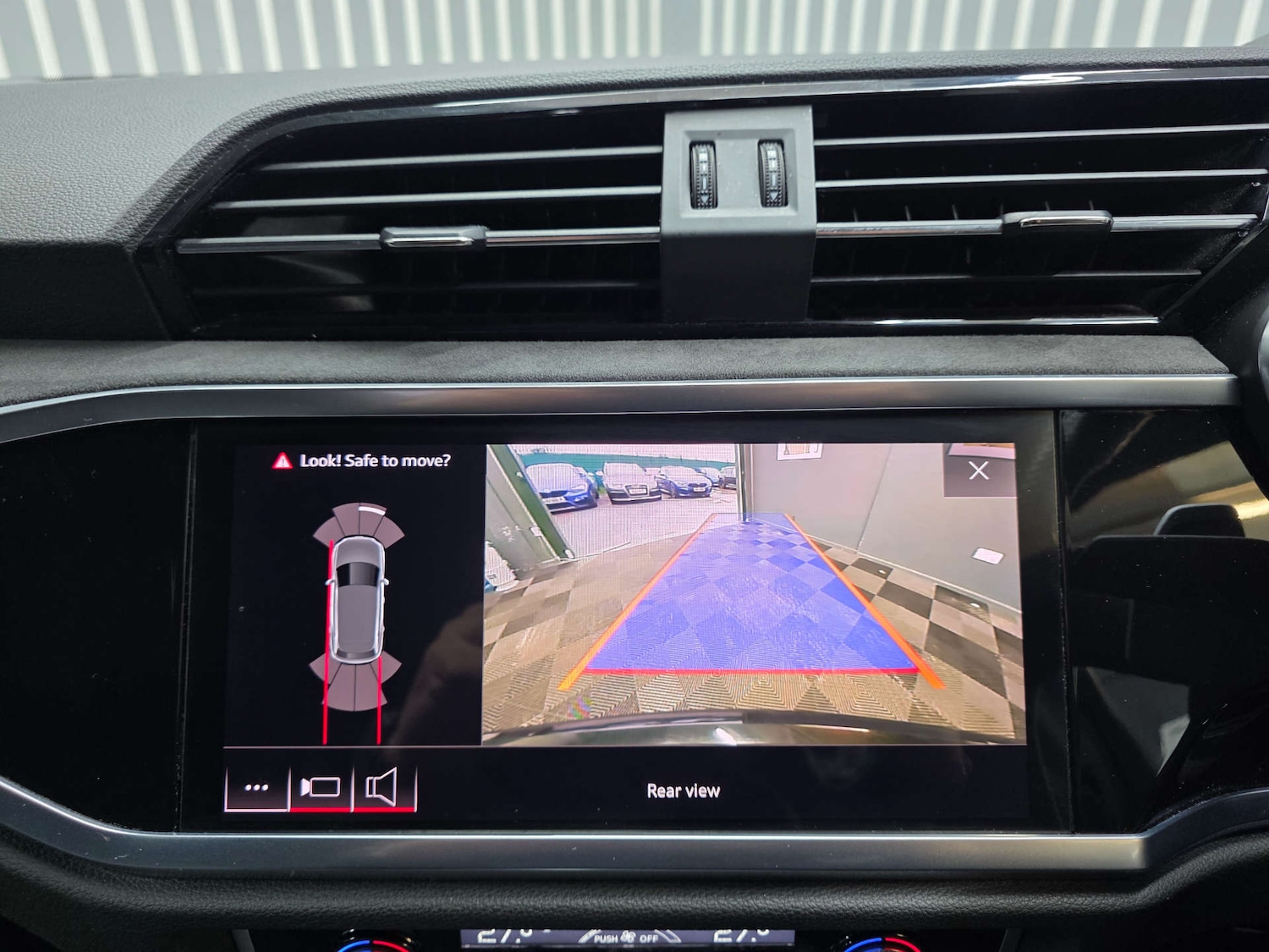 Used Audi RS Q3 2020 for sale - 77452435: Photo 10