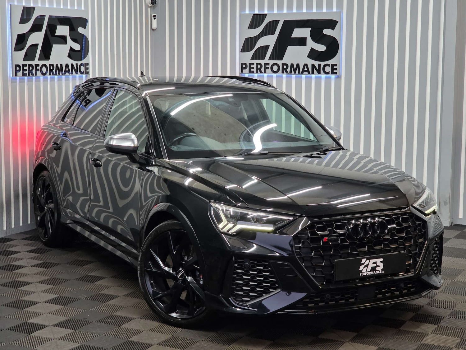 Used Audi RS Q3 2020 for sale - 77452435: Photo 44