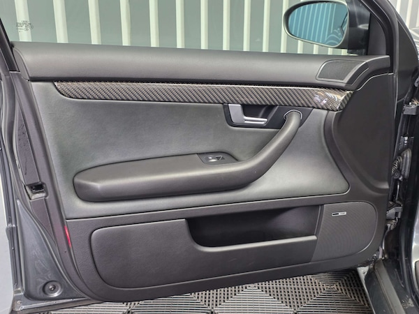 Used Audi RS4 Avant 2006 for sale - 75347699: Photo 27