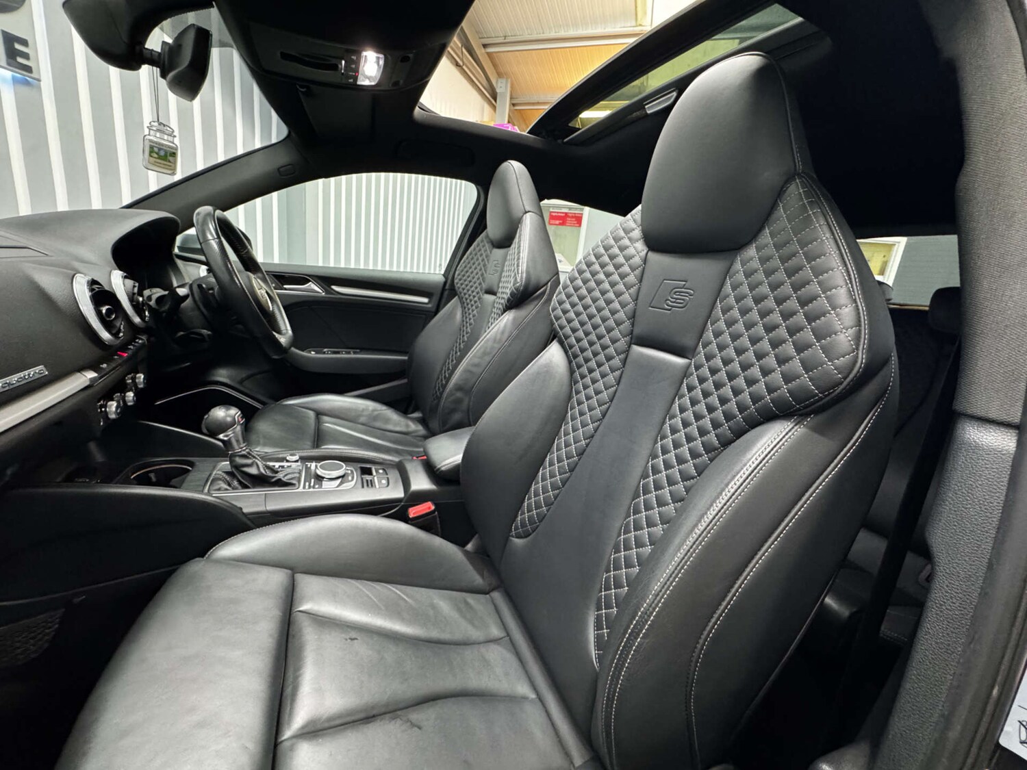 Used Audi A3 2017 for sale - 76601747: Photo 8