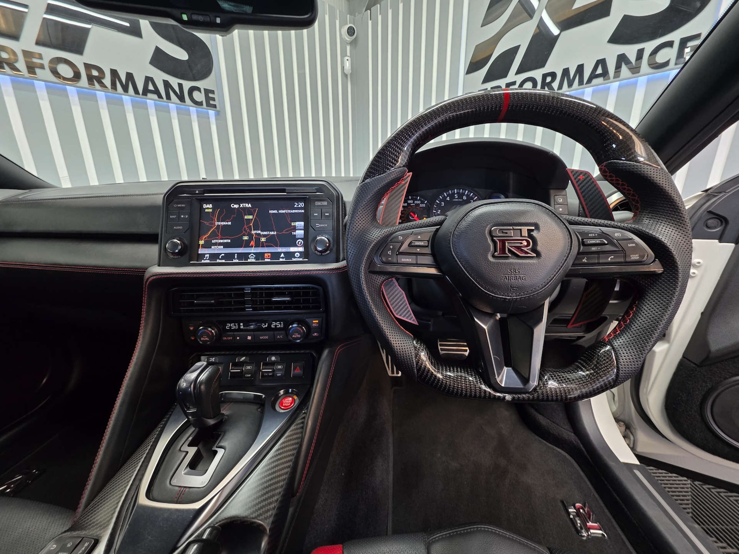 Used Nissan GT-R 2017 for sale - 77022459: Photo 12