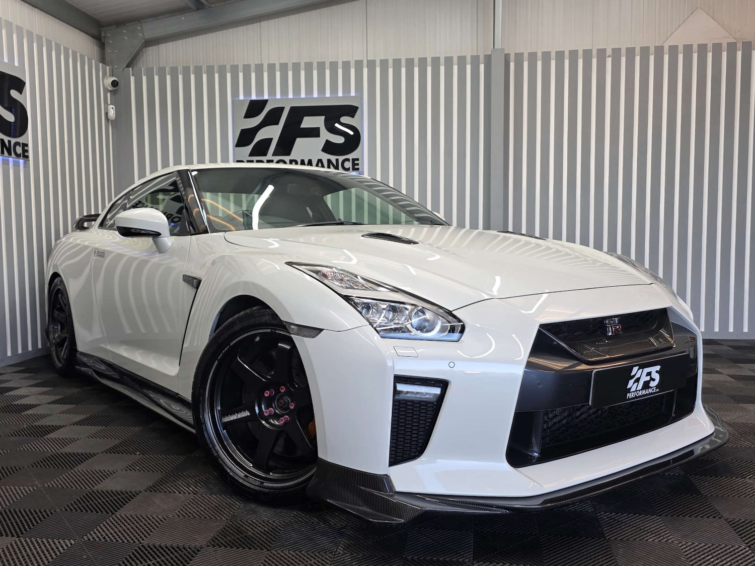 Used Nissan GT-R 2017 for sale - 77022459: Photo 34