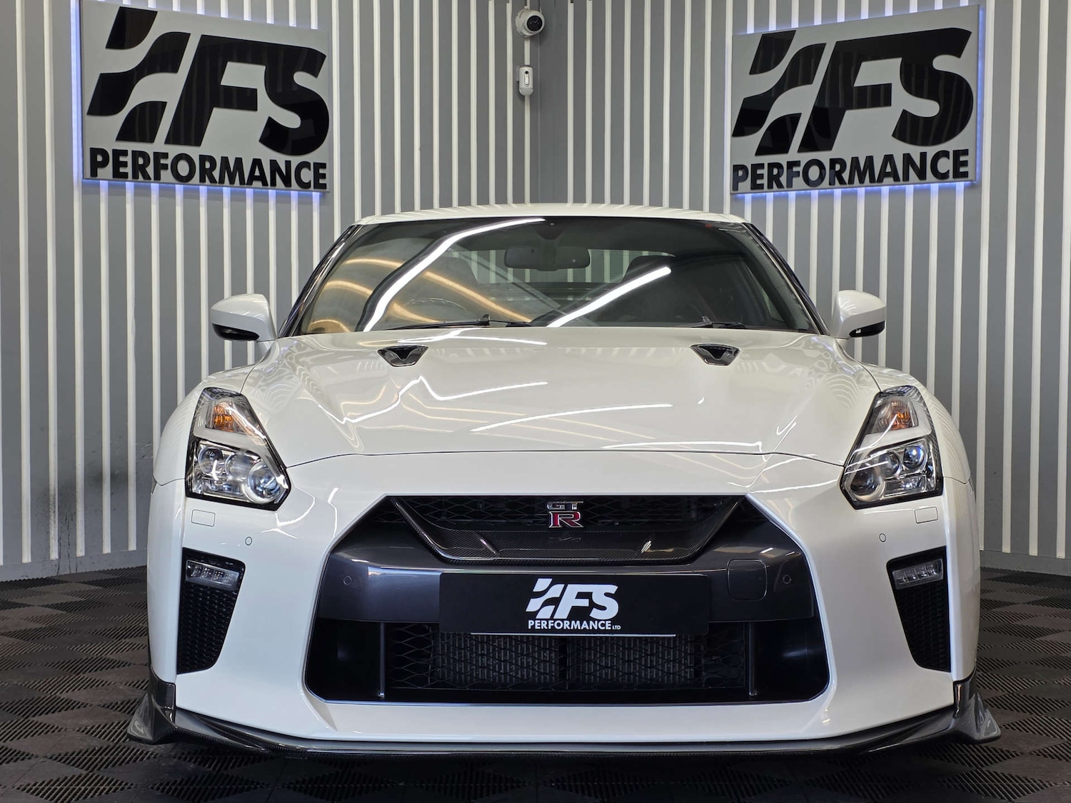 Used Nissan GT-R 2017 for sale - 77022459: Photo 35