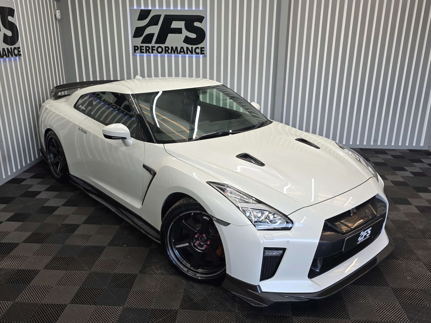 Used Nissan GT-R 2017 for sale - 77022459: Photo 50