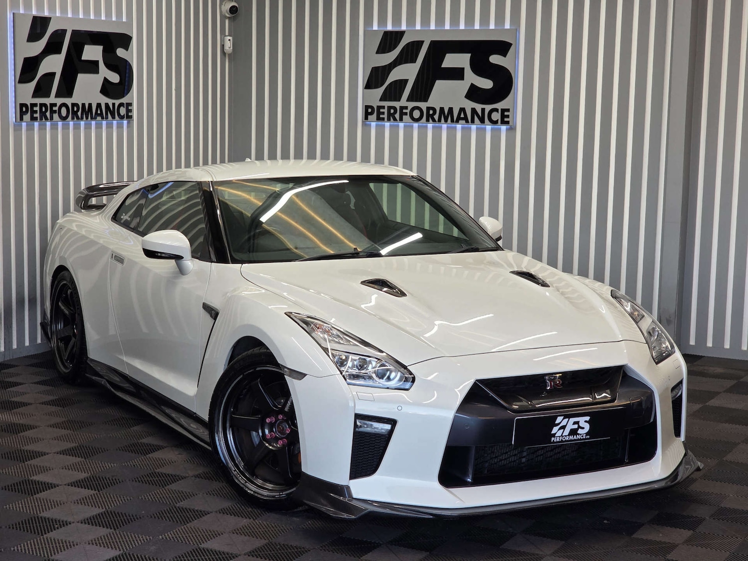 Used Nissan GT-R 2017 for sale - 77022459: Photo 57