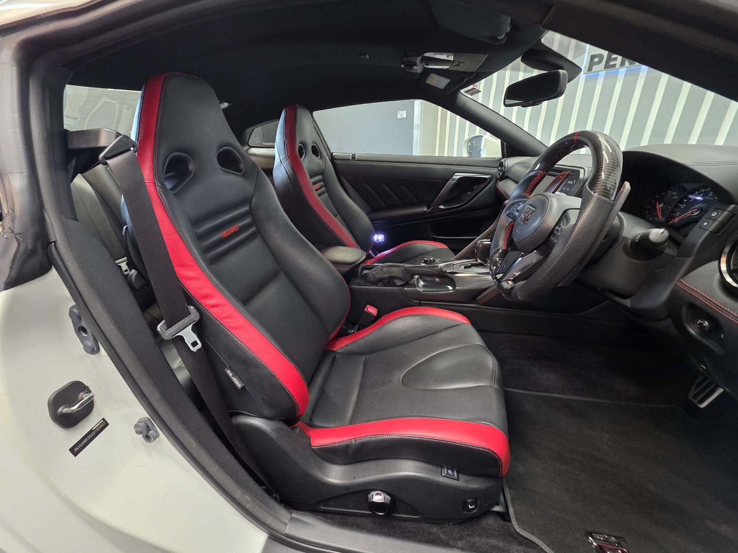 Used Nissan GT-R 2017 for sale - 77022459: Photo 7