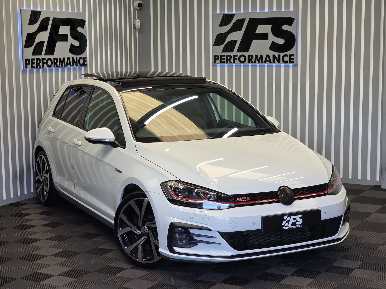 Used Volkswagen Golf 2018 for sale - 76331508: Photo 47