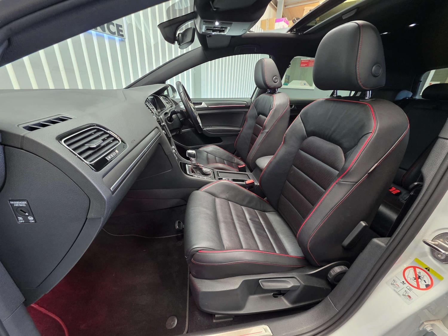 Used Volkswagen Golf 2018 for sale - 76331508: Photo 9