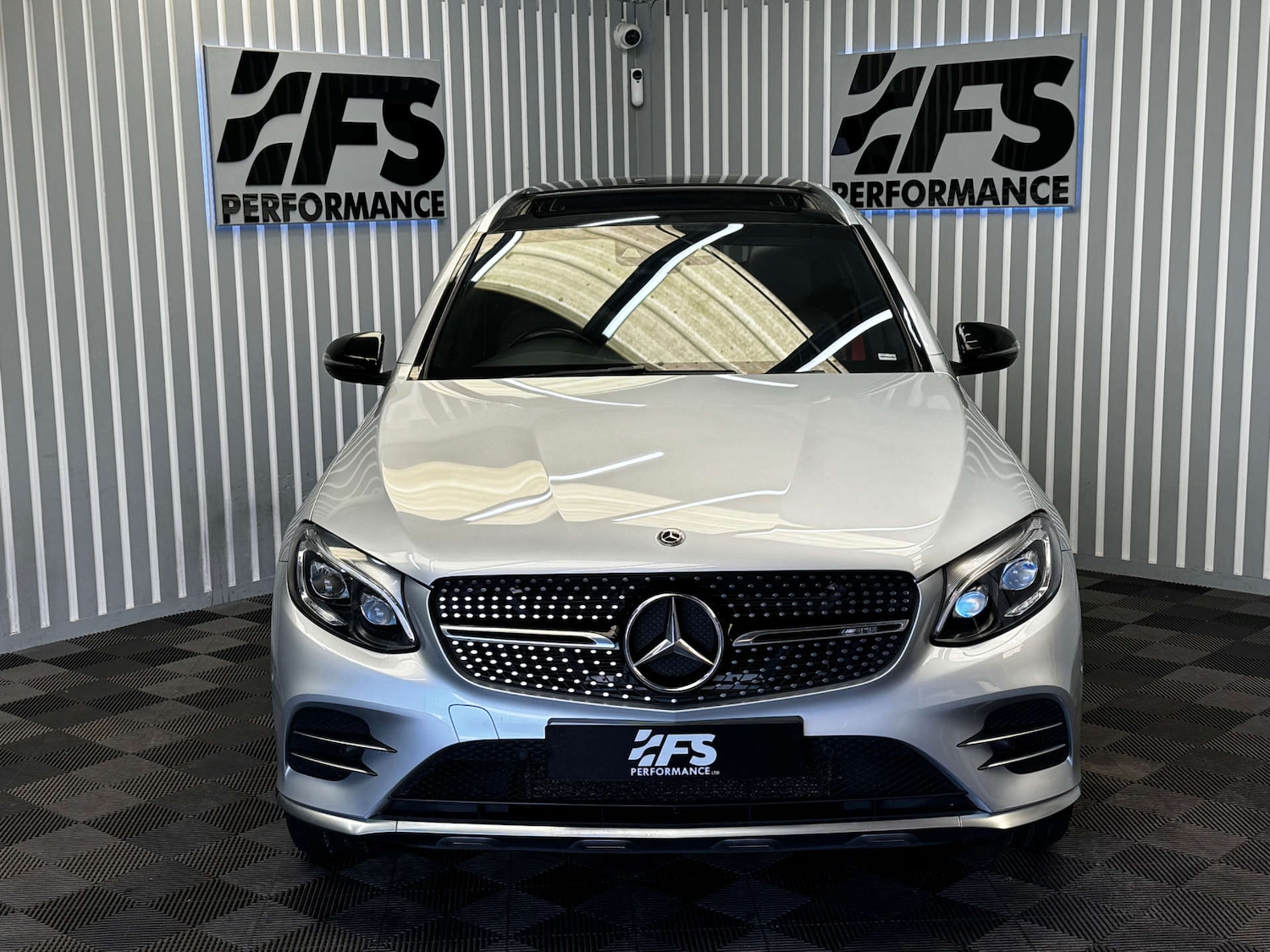 Used Mercedes-Benz GLC 2019 for sale - 78213108: Photo 2